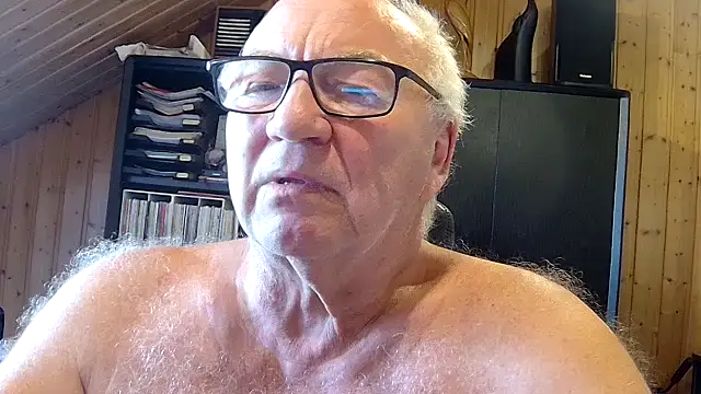 XXX chat uživo modela biggandybig