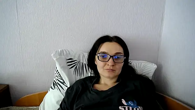 Shiny_gine's Live XXX Chat