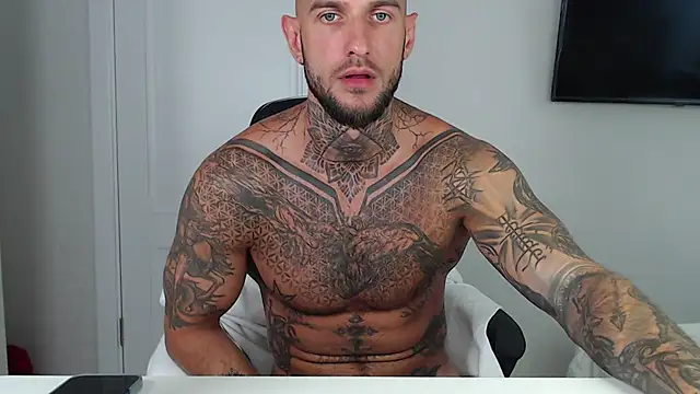 XXX chat uživo modela maxi_foxxx