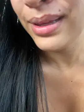 Chat +18 de Alanabrl ao vivo