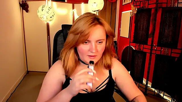 Chatroom XXX en direct de KathyBriggs