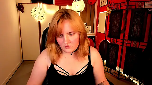 Chat +18 de KathyBriggs ao vivo