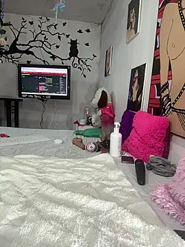 Kitty_Melodi Live XXX Chat