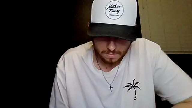 Chat XXX en directo de Mikecloudyhawk