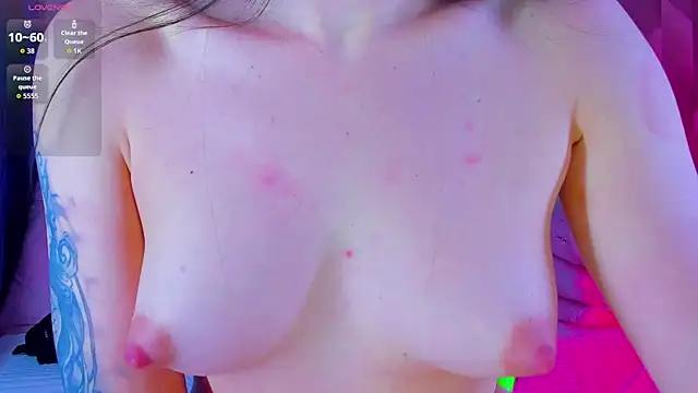 Alanna_Pow's Live XXX Chat