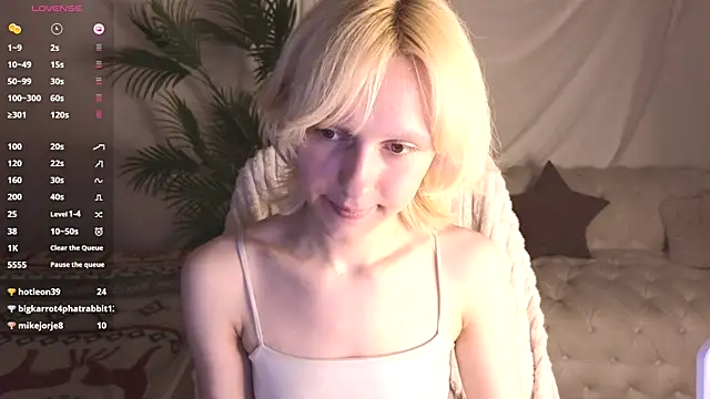 holyedward Live XXX Chat