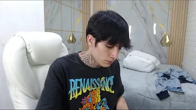 Cry_therealn Live XXX chat