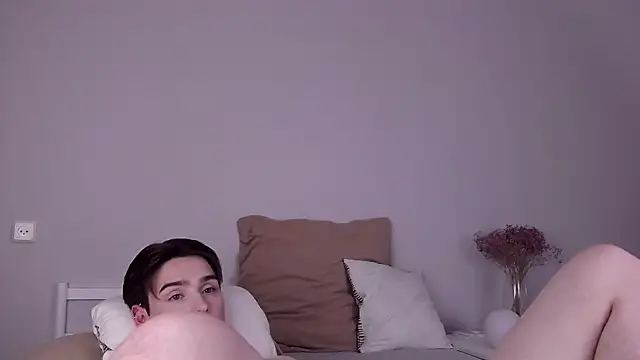RobbyCharming: απευθείας  συνομιλία ΧΧΧ