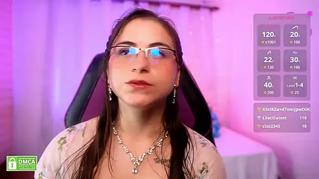 Taiga_Cute Adlı Modelin Canlı XXX Sohbeti