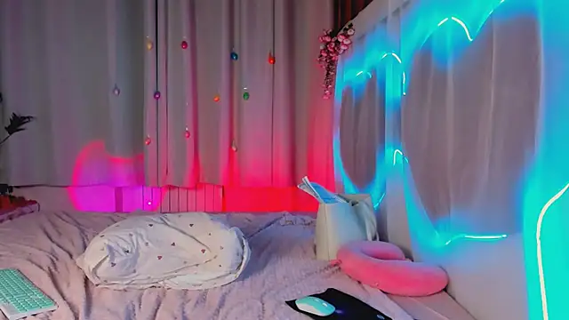 lada2k4's Live XXX Chat