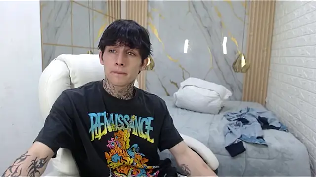 Chat XXX en directo de Cry_thereal