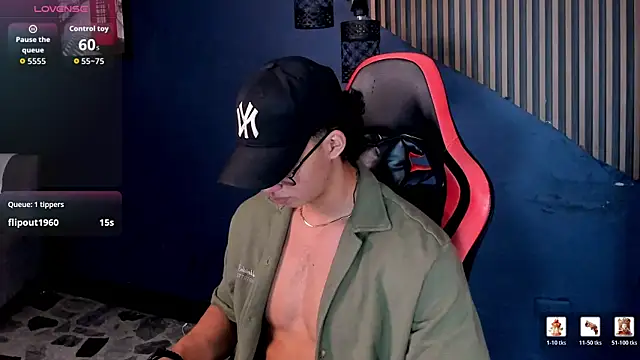 Axxel_Muscle's Live XXX Chat