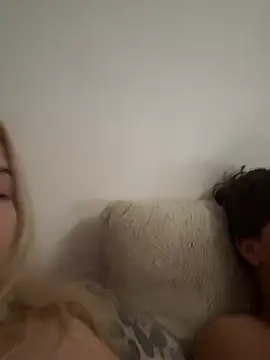 SofiaNLukaBabe Chat XXX in diretta