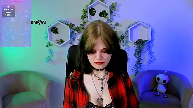 nikki_kiss_ élő XXX-chatje