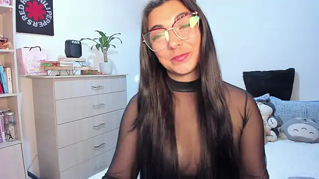 Chat +18 de Karla_hernandez_ ao vivo