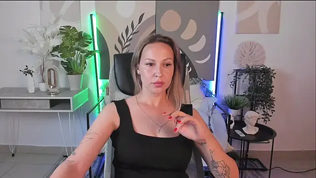 Charlotte_Hudson 现场XXX聊天