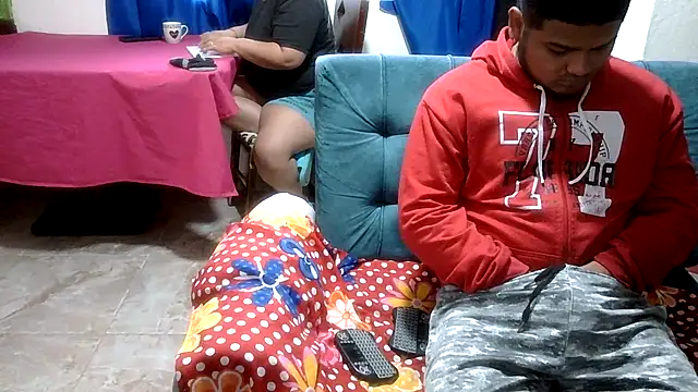 Boycuriousxxx – Naživo XXX chat