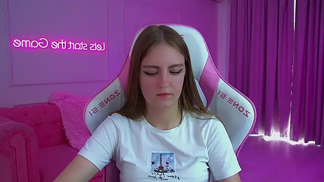 SofiaSarvains: онлайн-секс-чат