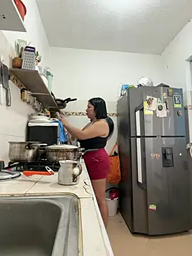 ISABELLA__LUNA Adlı Modelin Canlı XXX Sohbeti