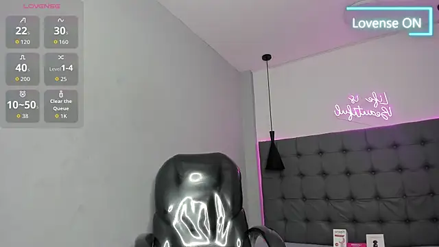 scarletcherry18 élő XXX-chatje