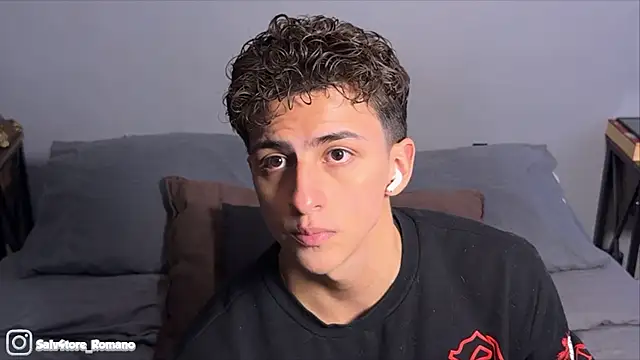 Chat +18 de salvatore_romanoo ao vivo