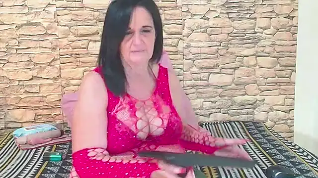 LuciousGrace Adlı Modelin Canlı XXX Sohbeti