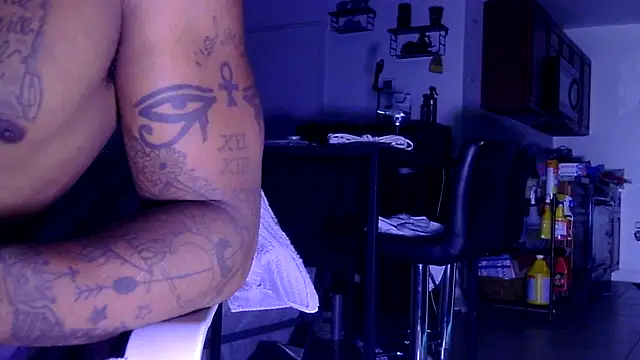TheRealMrDLlong Live XXX-Chat