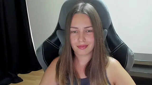 Mia_shy1's Live XXX Chat