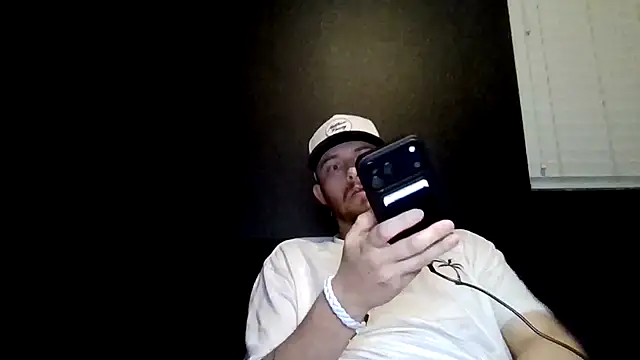Онлайн чат XXX Mikecloudyhawk