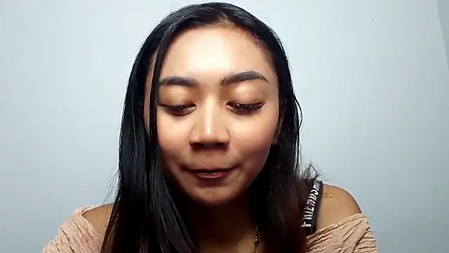 Chat XXX en directo de KristieOrtmann