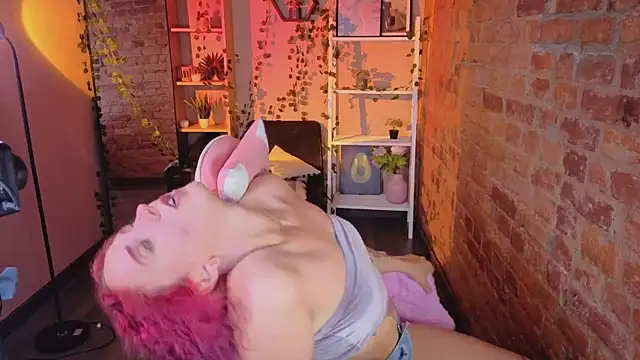 ScarlettSparkss' Live XXX Chat