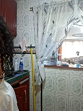 Lina_444 Adlı Modelin Canlı XXX Sohbeti
