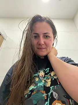 BrunetteNymph XXX чат на живо