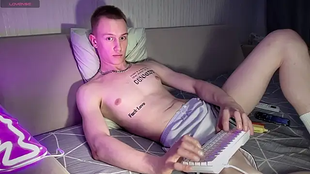 Travis_Gracile Chat XXX in diretta