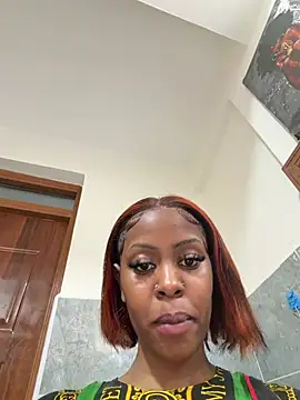 Rose_berry Adlı Modelin Canlı XXX Sohbeti