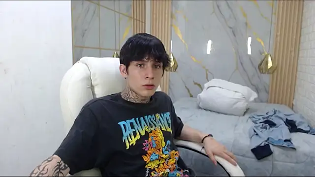 Cry_thereal's Live XXX Chat