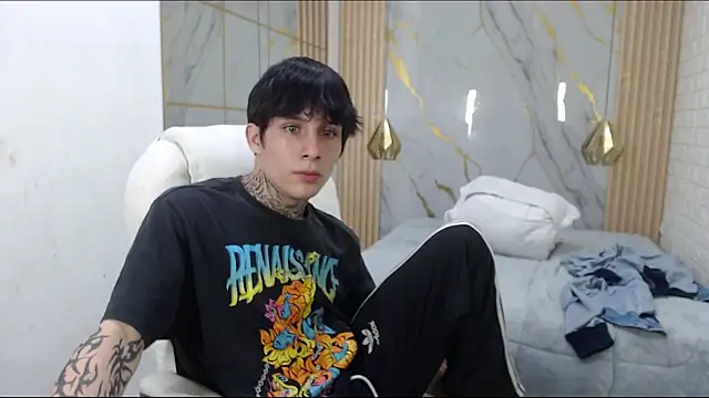 XXX chat uživo modela Cry_thereal