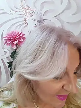 AvrilMillers Adlı Modelin Canlı XXX Sohbeti
