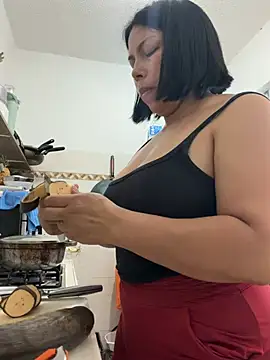ISABELLA__LUNAのライブXXXチャット