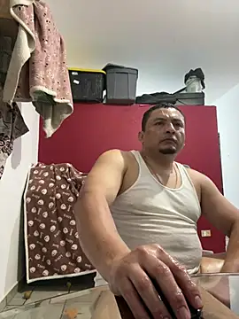 XXX chat uživo modela Benjacabo