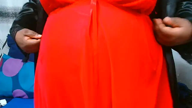 ChubbyBoobsxxx's Live XXX Chat