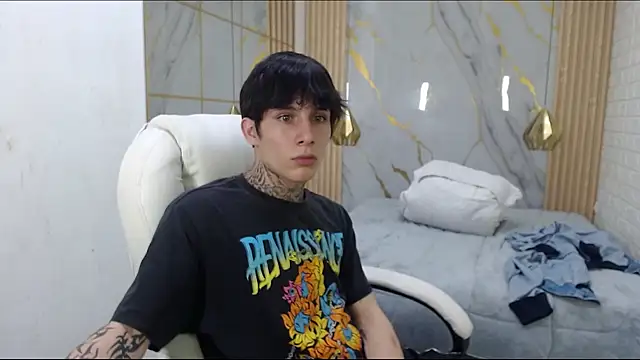 XXX chat uživo modela Cry_thereal