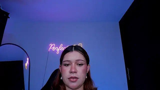 XXX chat uživo modela daniela_hornny