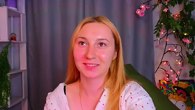 RosalieHandley Chat XXX in diretta