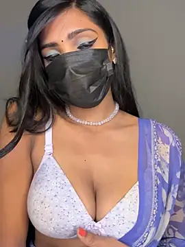 Chat +18 de Lovely_Babiee ao vivo