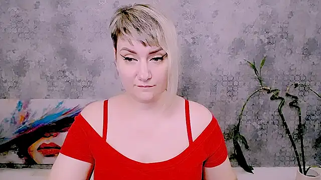 Djullia Live XXX-Chat