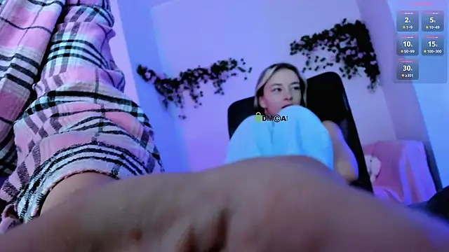 XXX chat uživo modela mia_mooon_