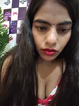 Alisha_Babyy élő XXX-chatje