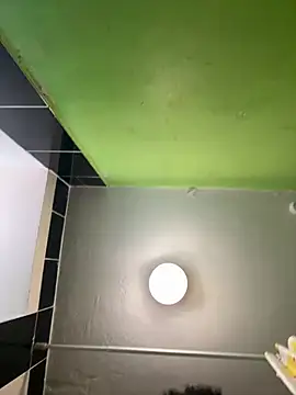 Pertunjukan Kamera Web Poooiie