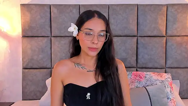 Chatroom XXX en direct de Roseaurora
